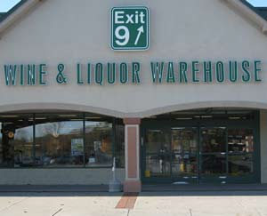 Laphroaig 10 Year Single Malt - Exit 9 Wine & Liquor Warehouse, Clifton  Park, NY
